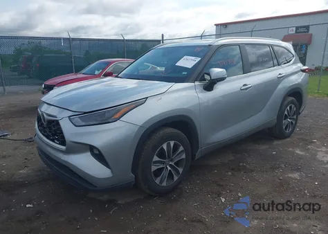 2024 Toyota Highlander Le/Xle/Xse/Limited/Platinum from USA, damaged, VIN 5TDKDRAH9RS050136